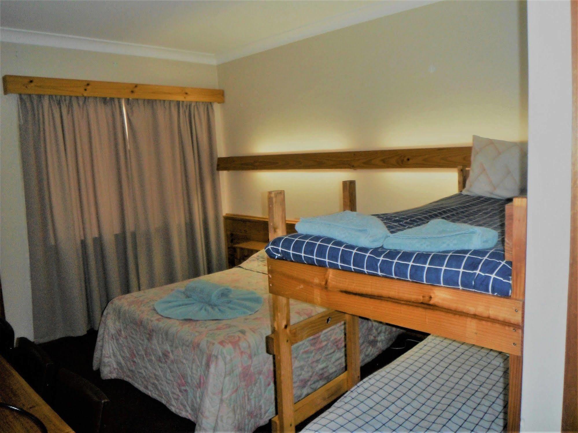 Coomacountry Club Motor Inn Bagian luar foto